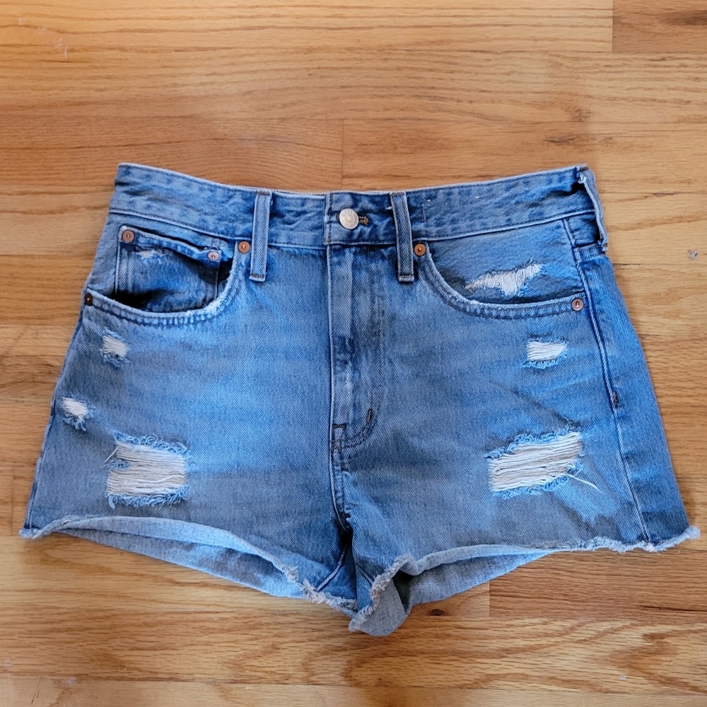 Madewell Relaxed Denim Shorts in Renfield Wash: Deconstructed Edition - Picture 3 of 4